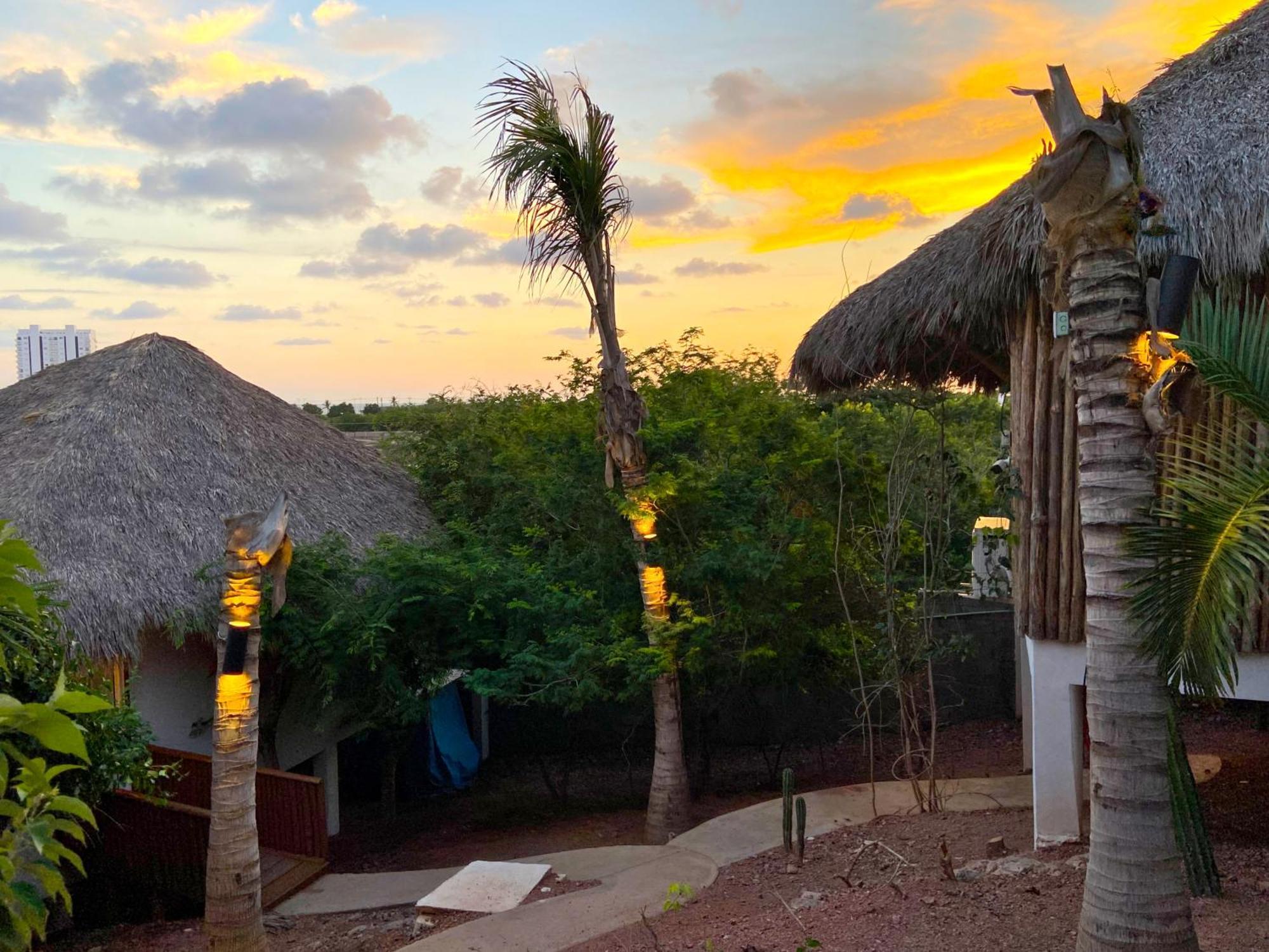 Palm Valley Cabins Mazatlan Exterior photo