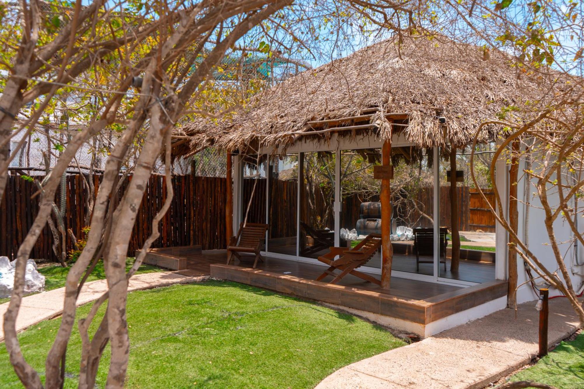 Palm Valley Cabins Mazatlan Exterior photo